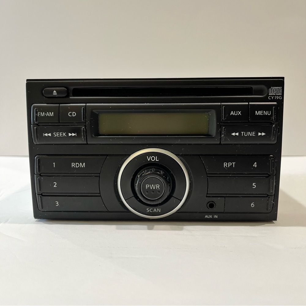 2012-14 Nissan Versa AM FM Radio CD/MP3 Player Car Stereo CY19G 281853AN0A